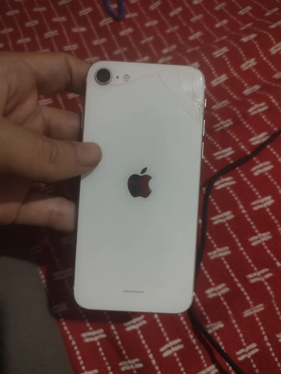 iPhone SE 2020 bateria 73%  pra sair rápido - Foto 2