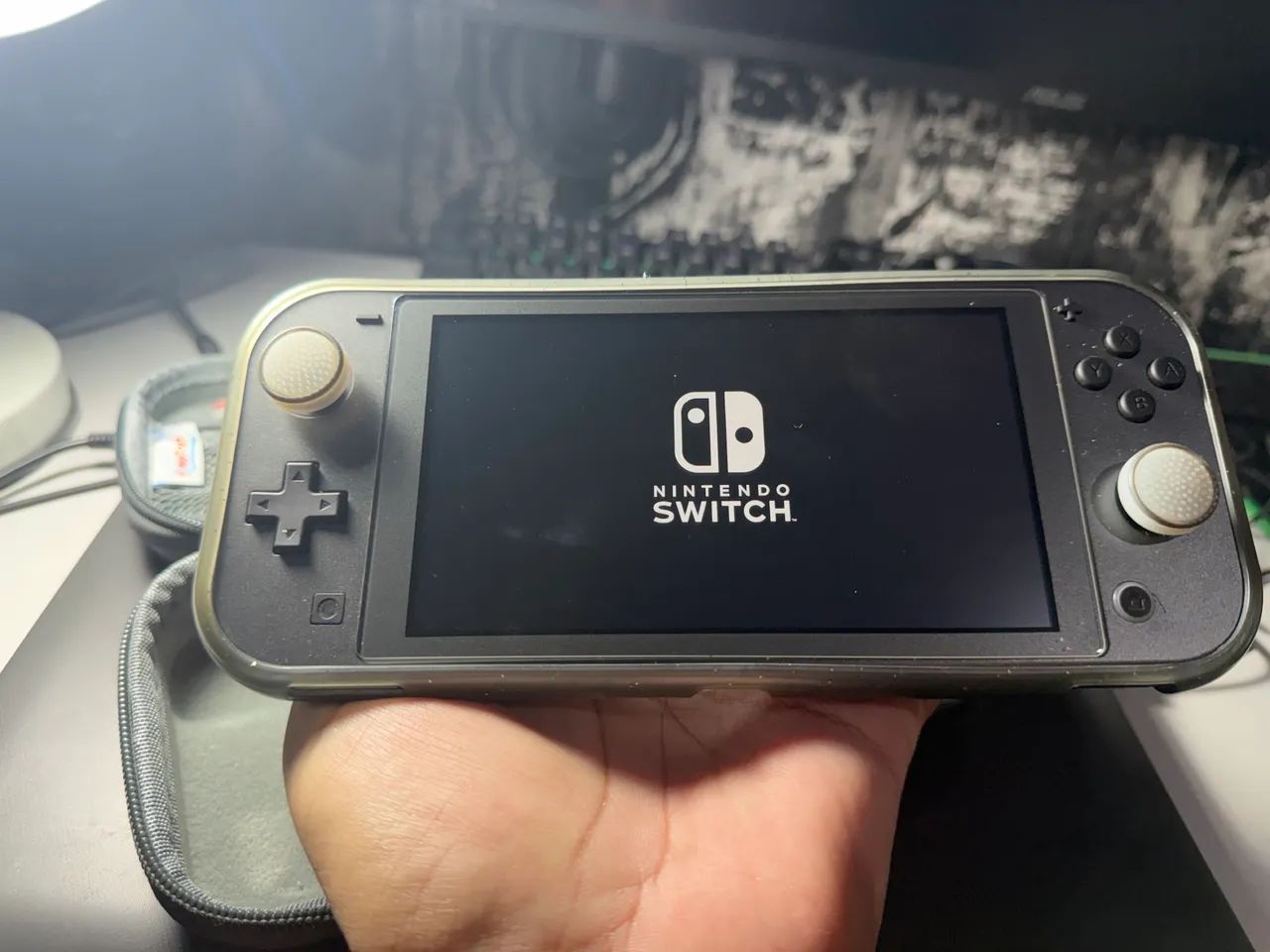 Nintendo Switch Lite edição Pokémon  - Foto 2