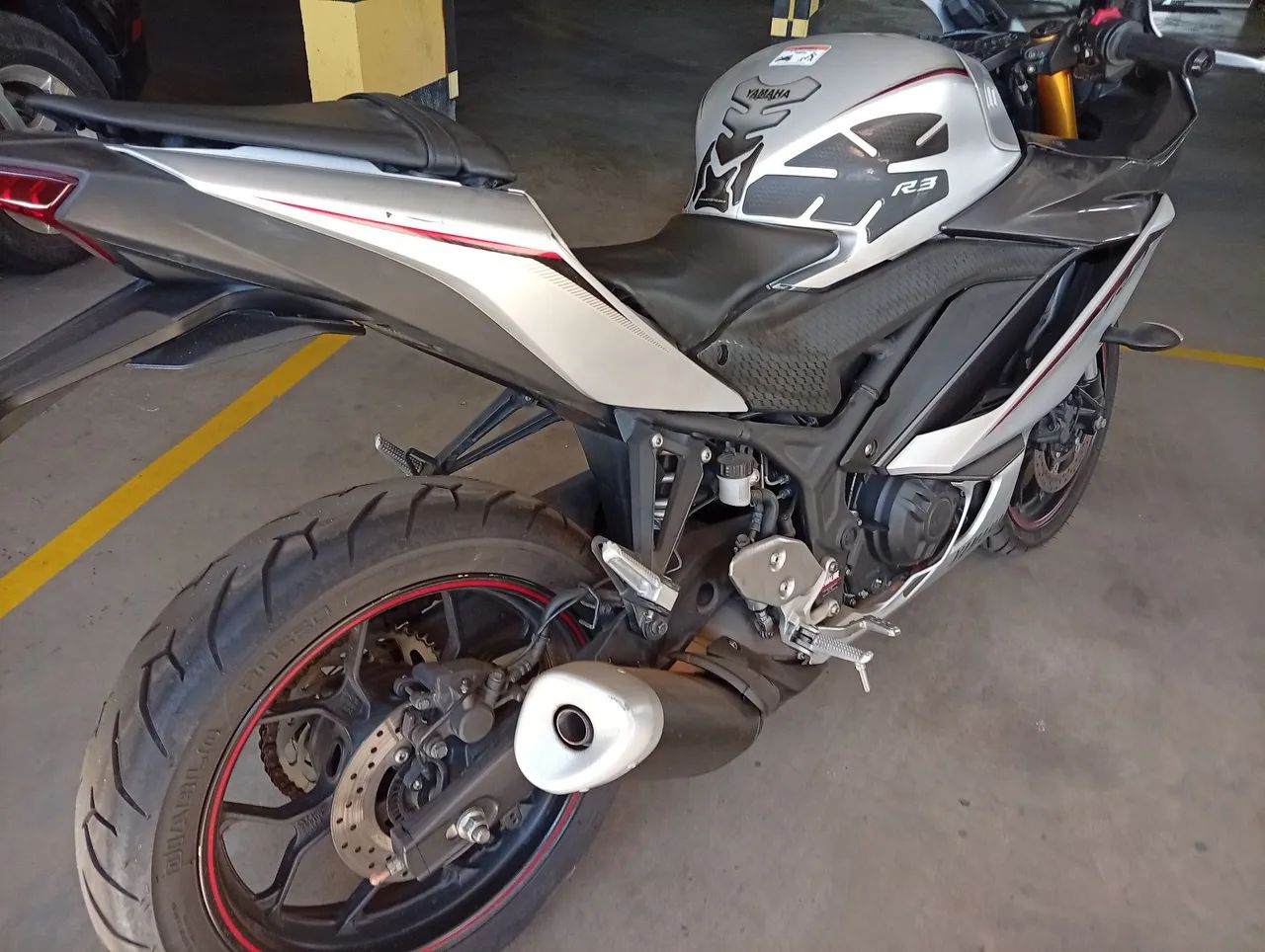 Yamaha R3 2021  - Foto 4