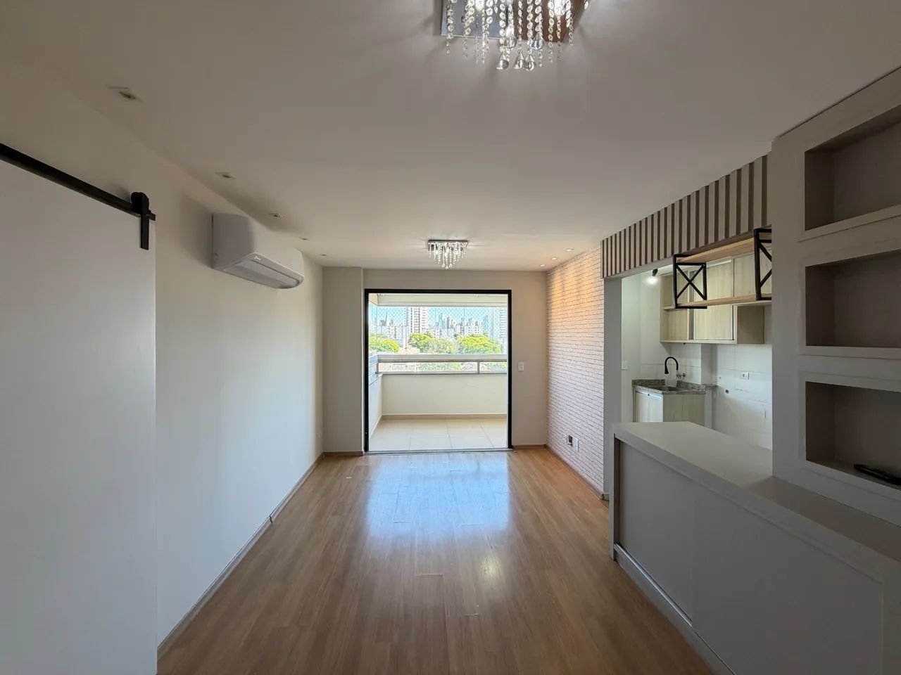 Apartamento com 3 Quartos e 80 m² na Zona 02 em Maringá/PR - 2 Vagas - Foto 2