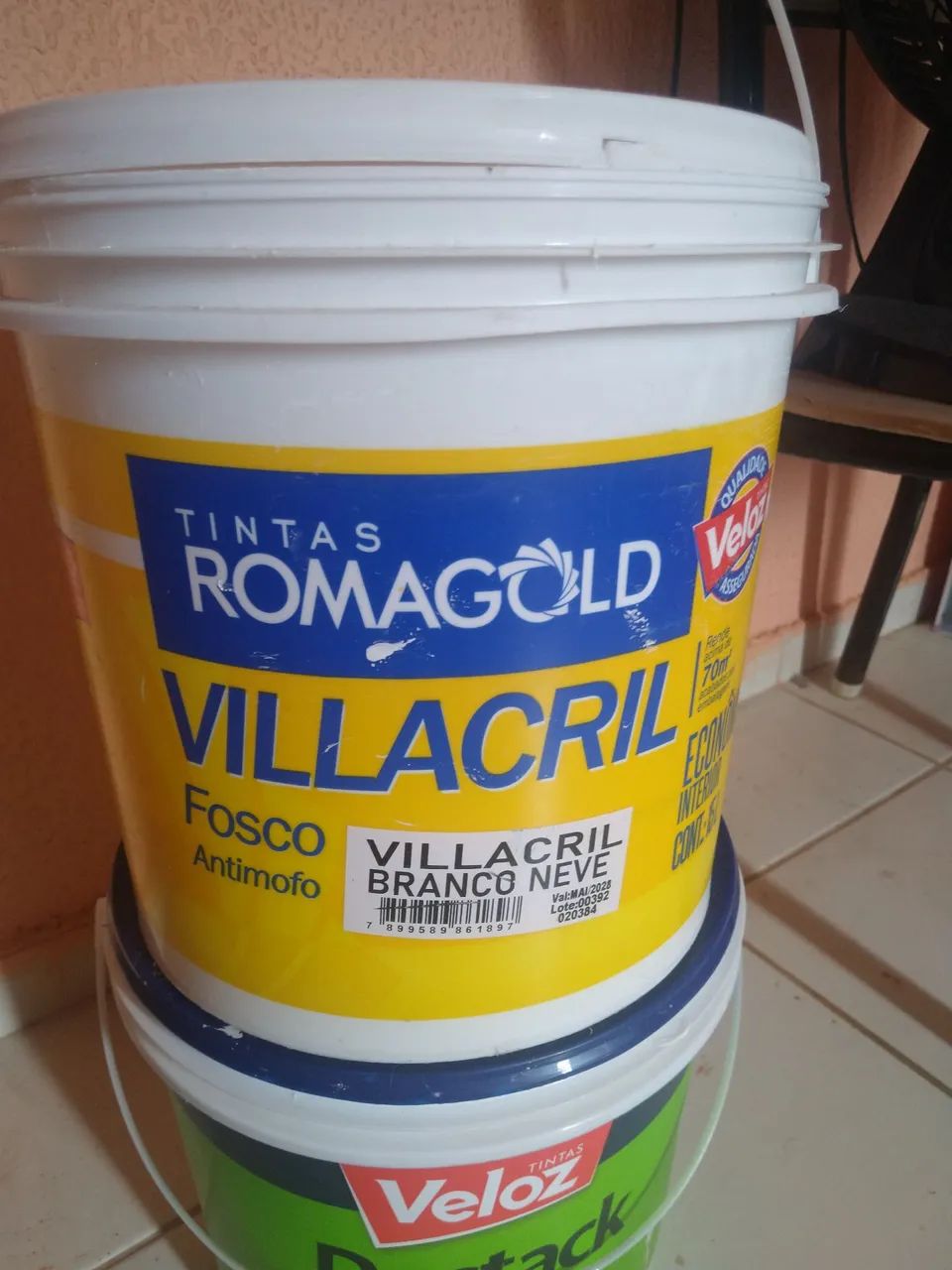 Acrylic Paints and Acrylic Putty
