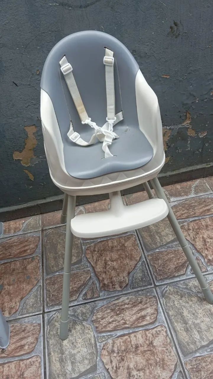 Cadeirinha de alimentação 