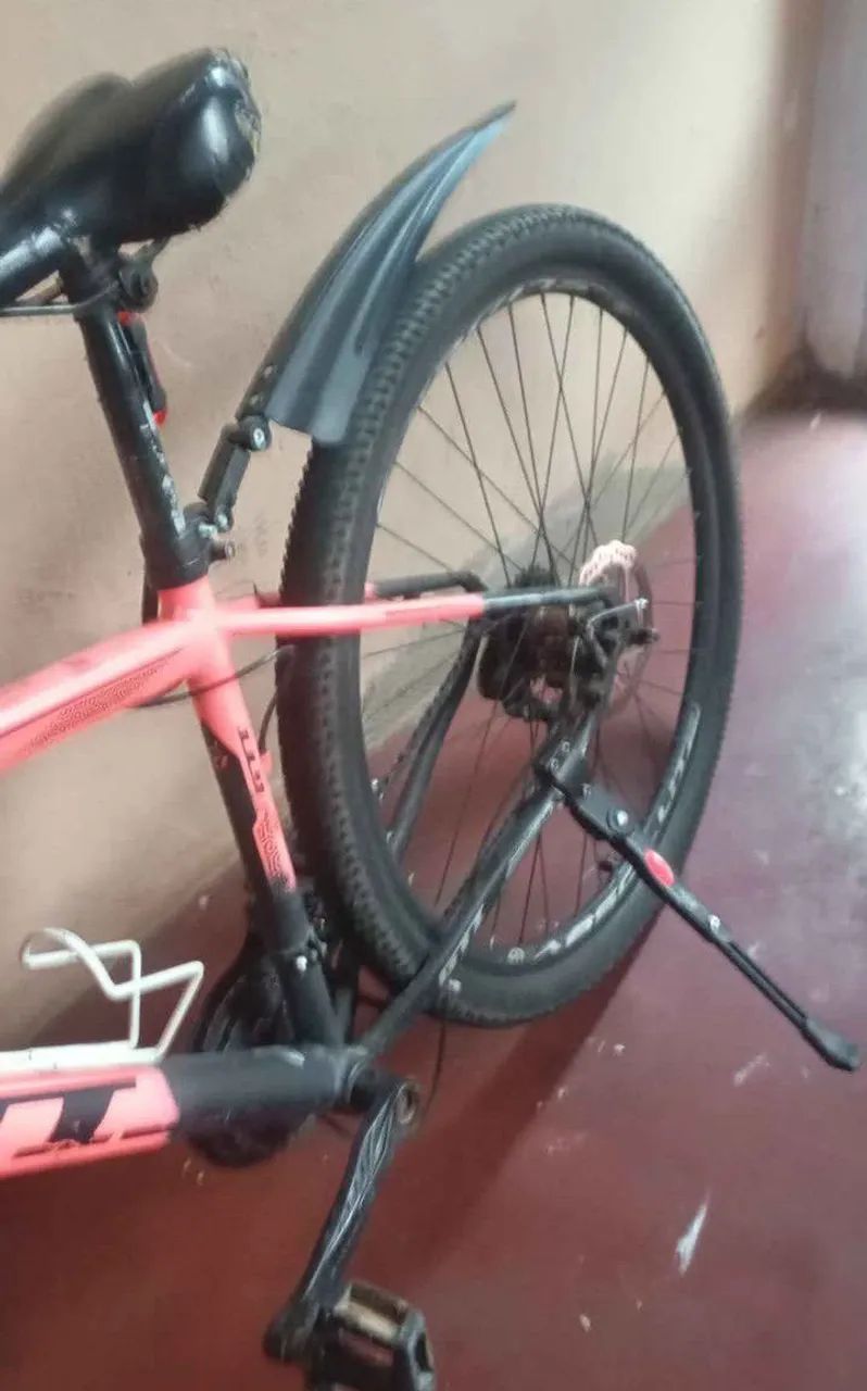 Bicicleta aro 29 usada aceito troca  - Foto 4