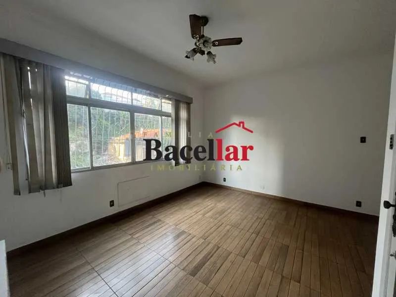 Apartamento 3 quartos ,vaga e metrô Afonso Pena