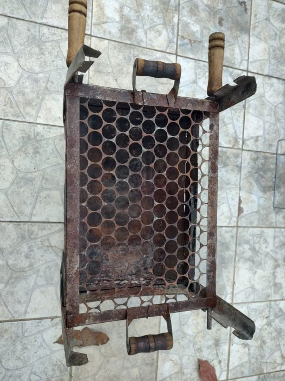 Churrasqueira Pequena com Elevador (Usada) - Foto 3