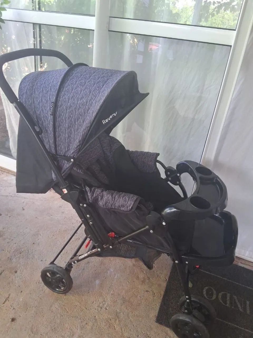 Carrinho e bebe conforto Cosco