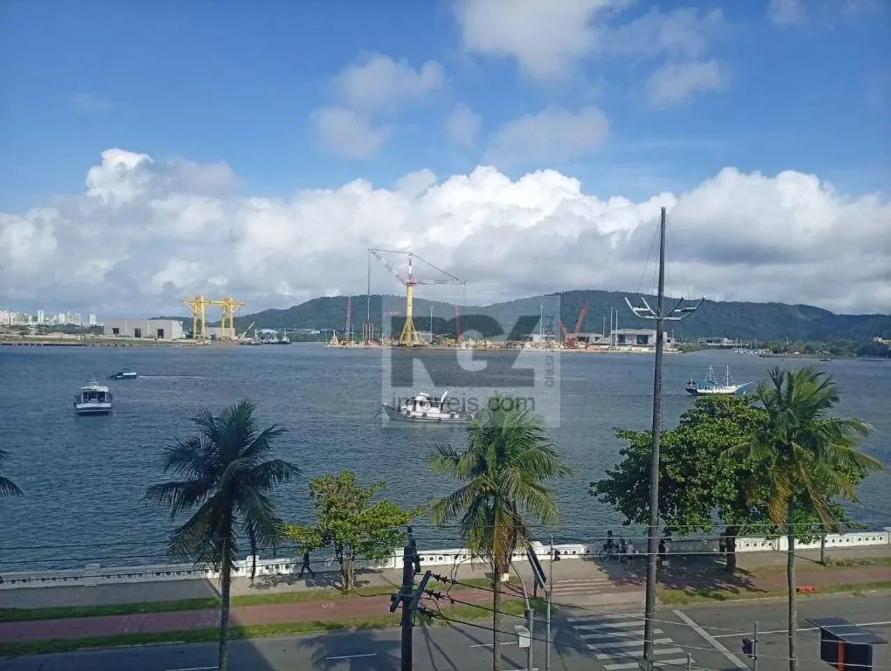 Apartamento com 2 dormitórios para alugar, 87 m² por R$ 5.500,00/mês - Ponta da Praia - Sa