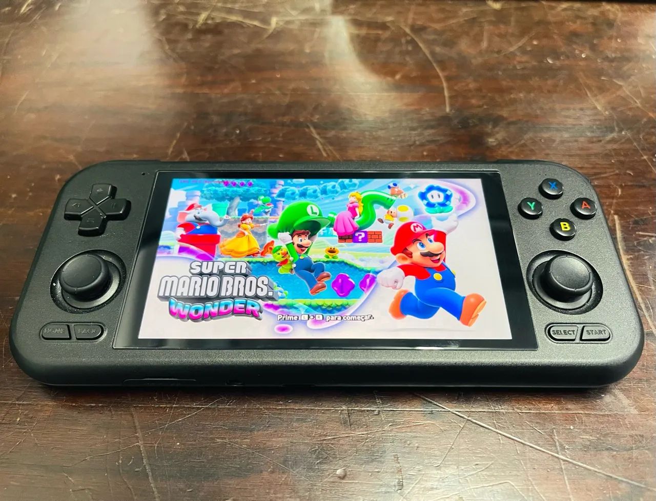 Retroid Pocket 4 Pro 