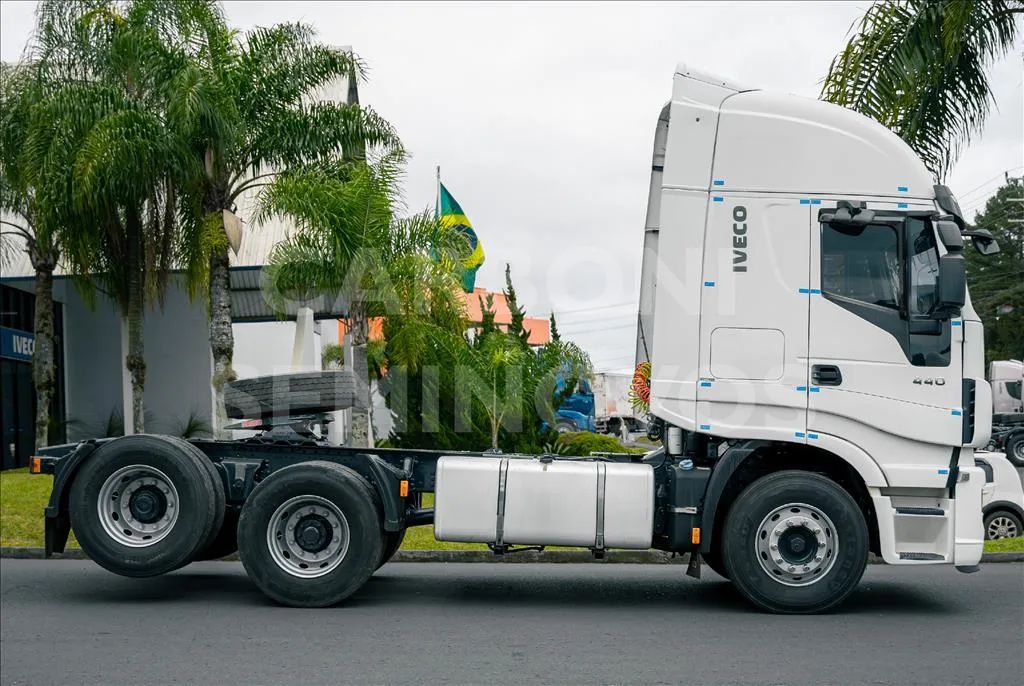 IVECO HI WAY 600S44T 6X2, ANO 2018 - Foto 4