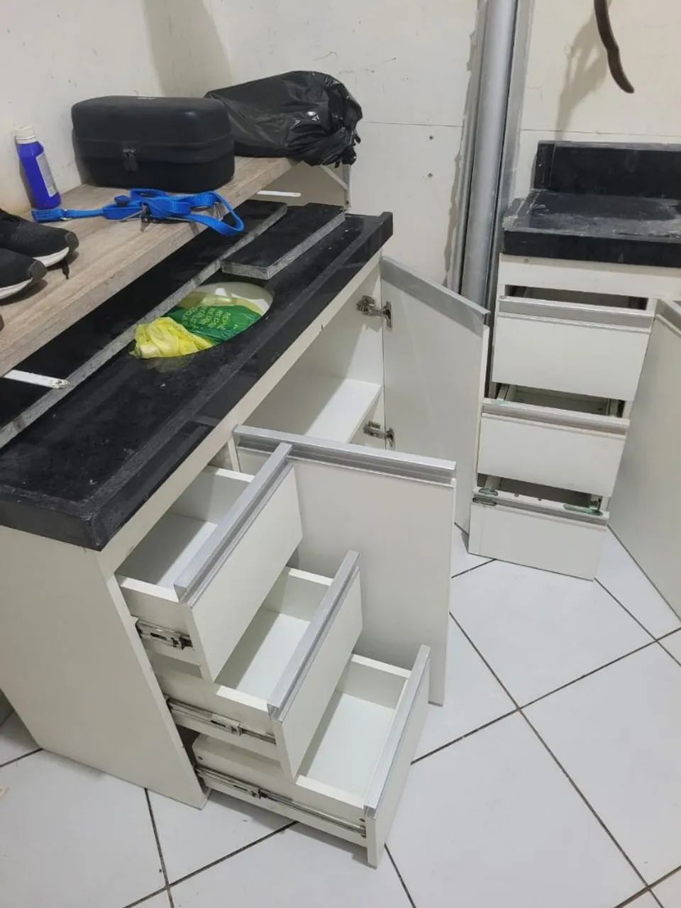 Armário com pia 65735642746242121