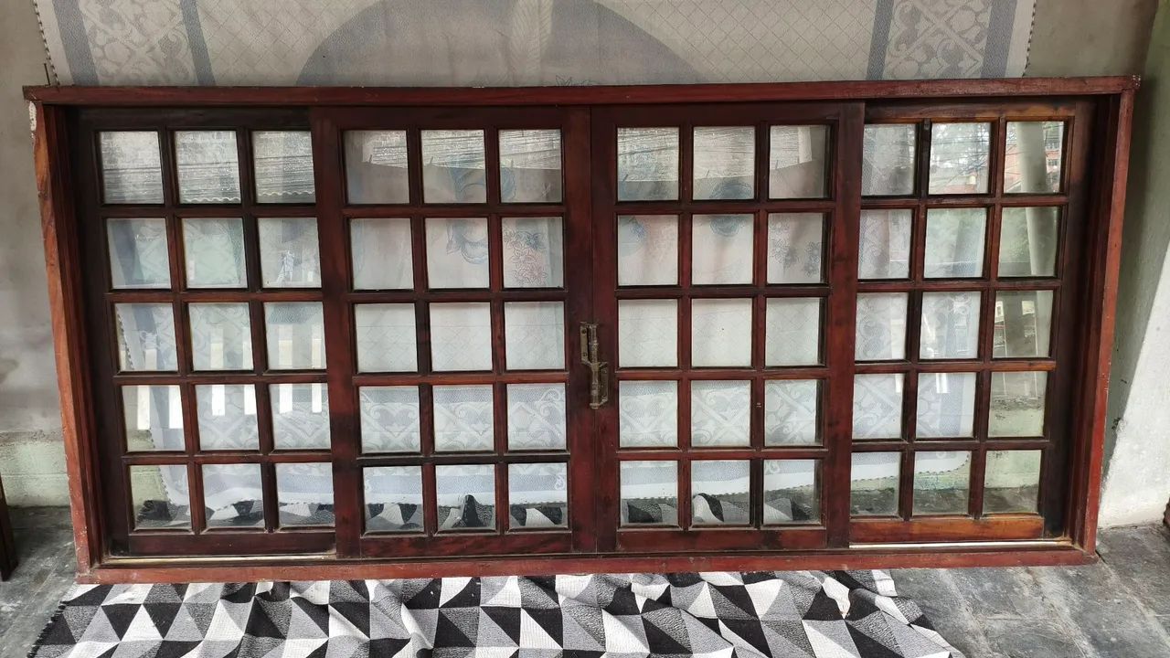 Vitro e porta balcão madeira e vidro  - Foto 4