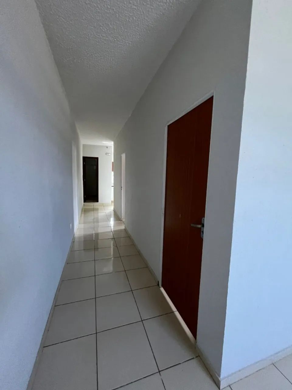 Alugo Apartamento 2 quartos| Esplanada 