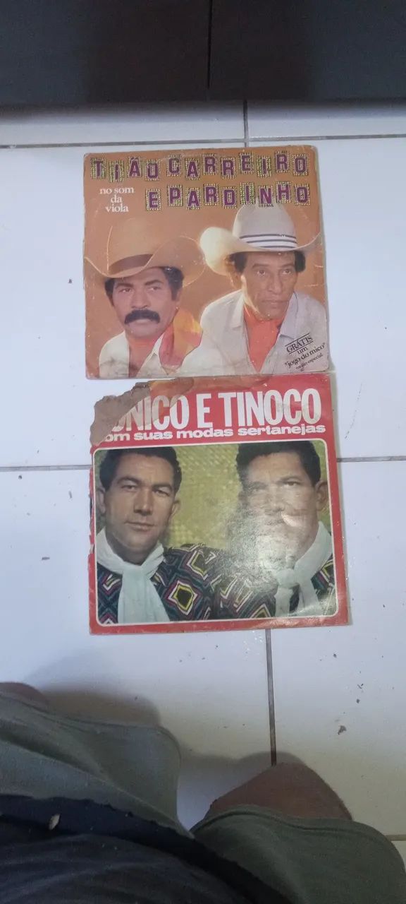Três discos vinil sertanejo  - Foto 2