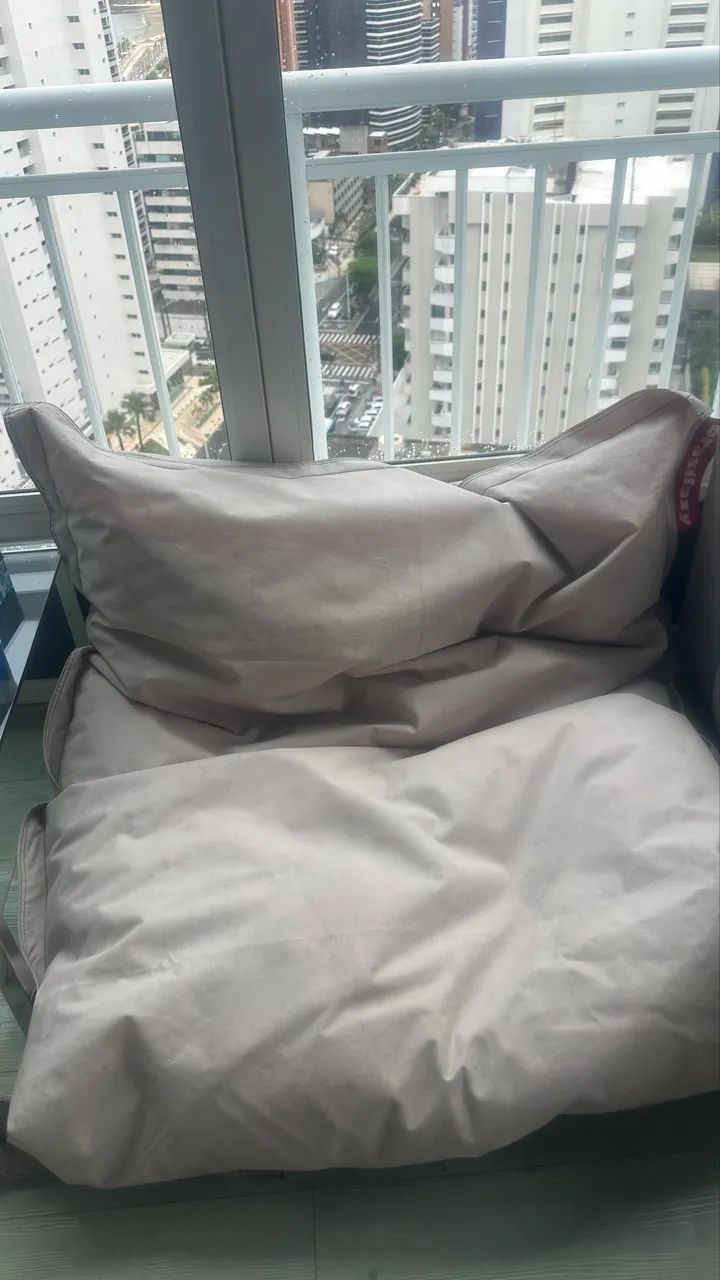 Puff Brasilazy casal grande cor areia maravilhoso