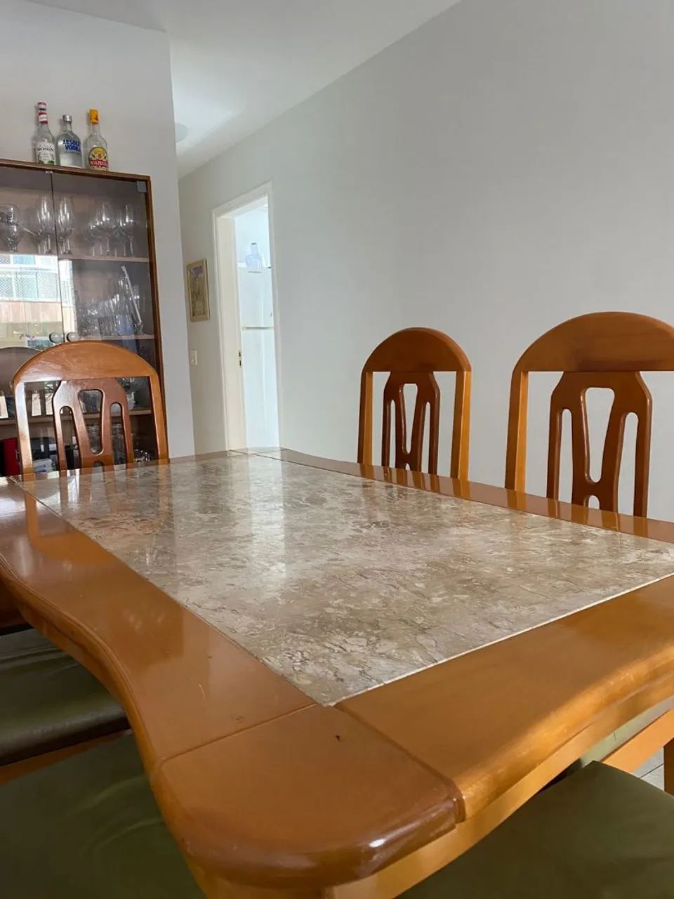 Mesa madeira maciça com tampo de mármore  - Foto 2