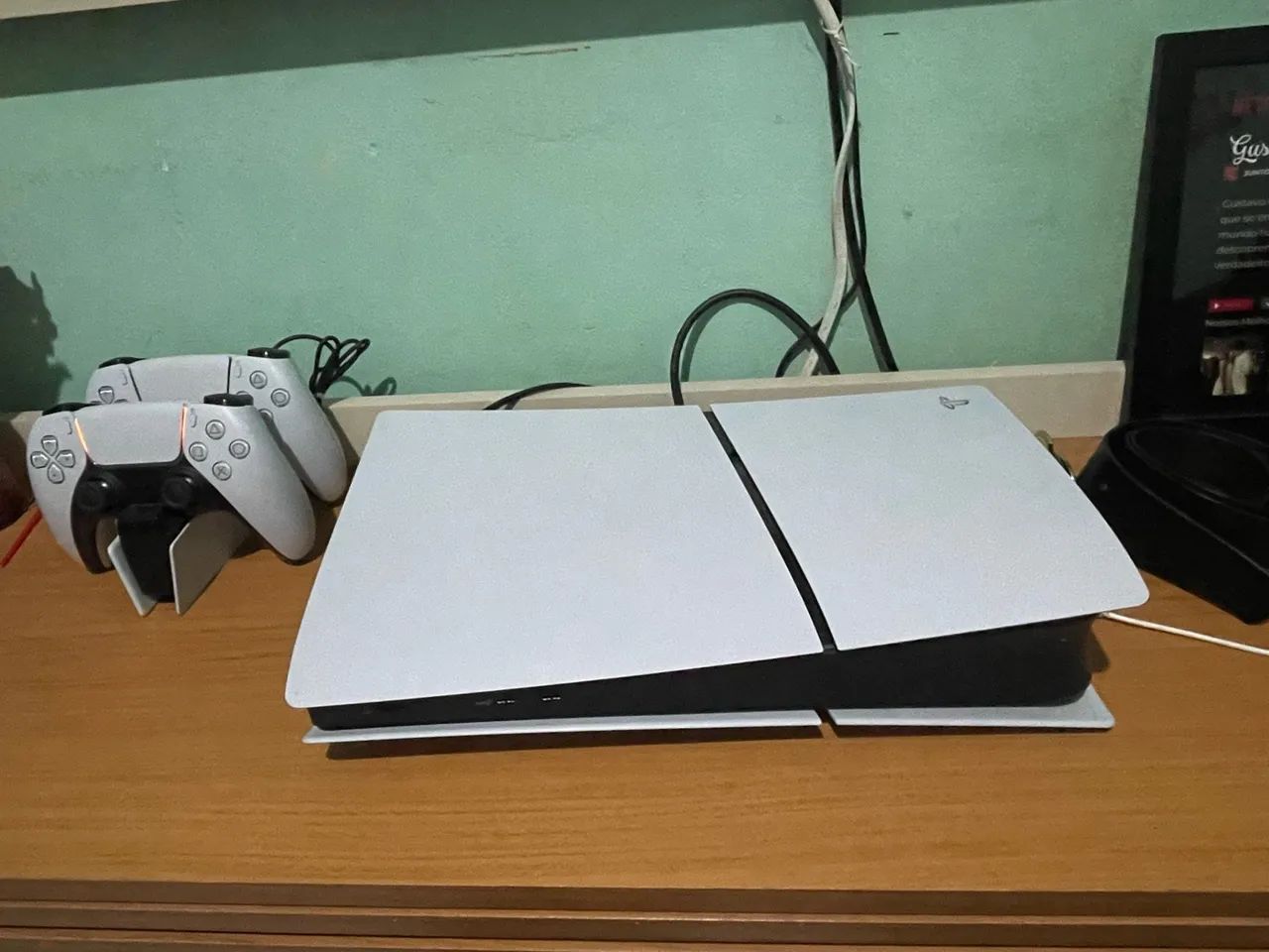 PlayStation 5 Digital Edition - completo e conservado!