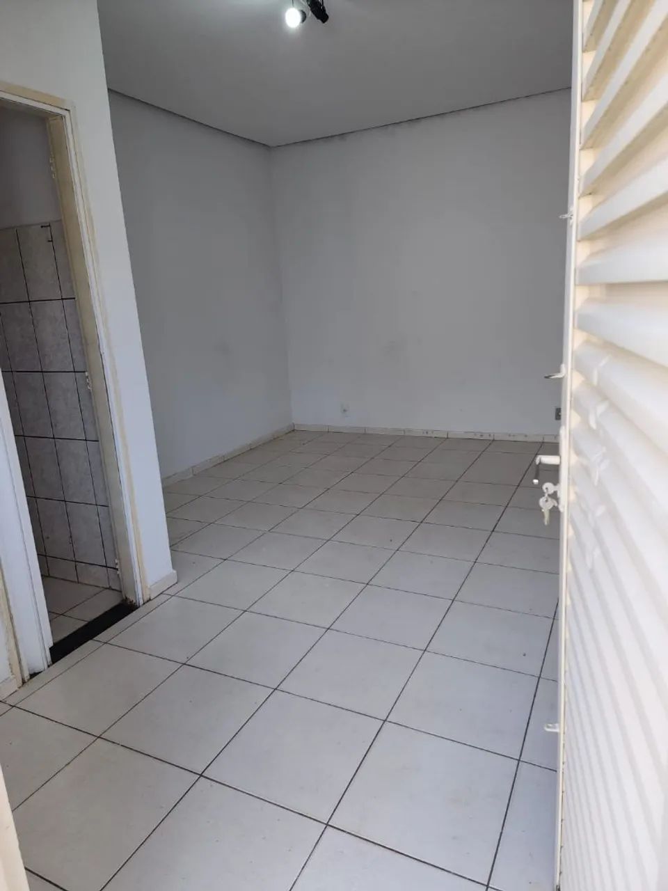 Alugo suite rua 91  setor sul  - Foto 2