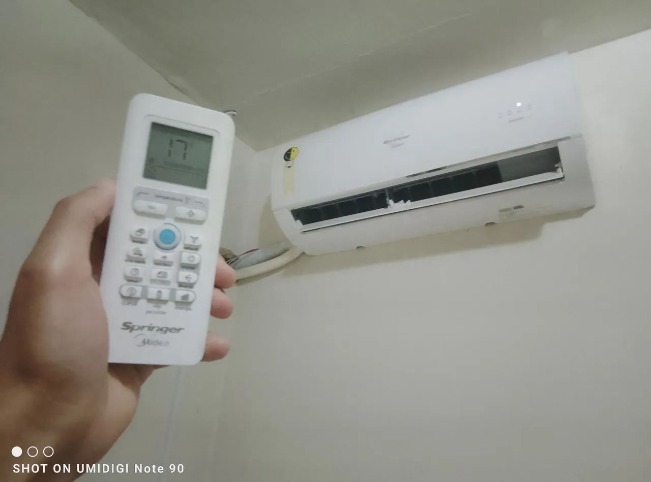AR condicionado Midea 9.000 BTUs 
