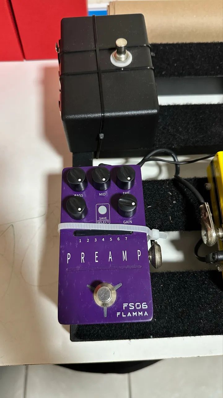 Pedais de guitarra - Foto 4
