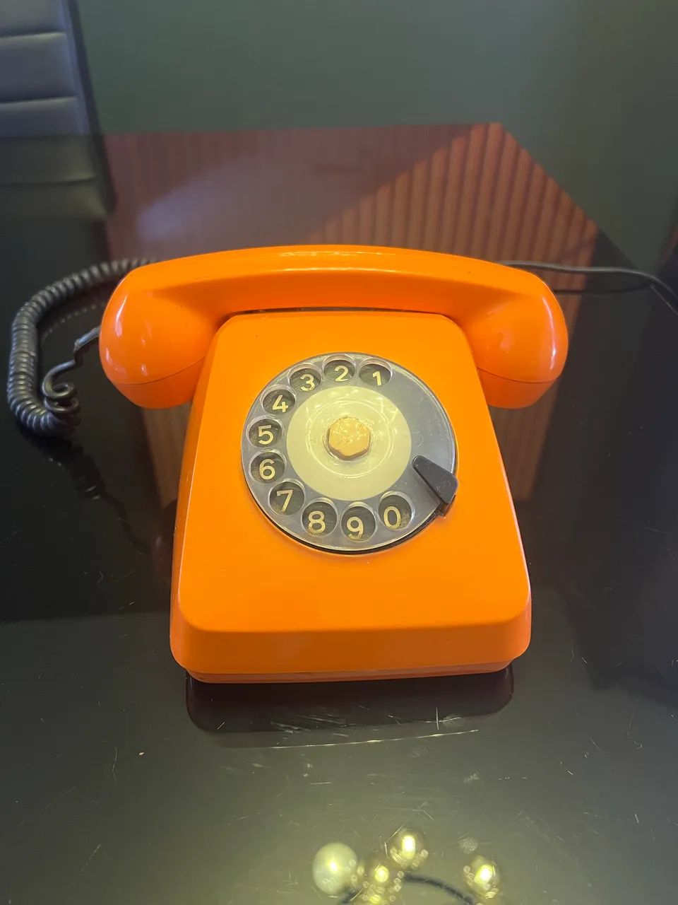 Antigo telefone de disco Laranja  - Foto 3