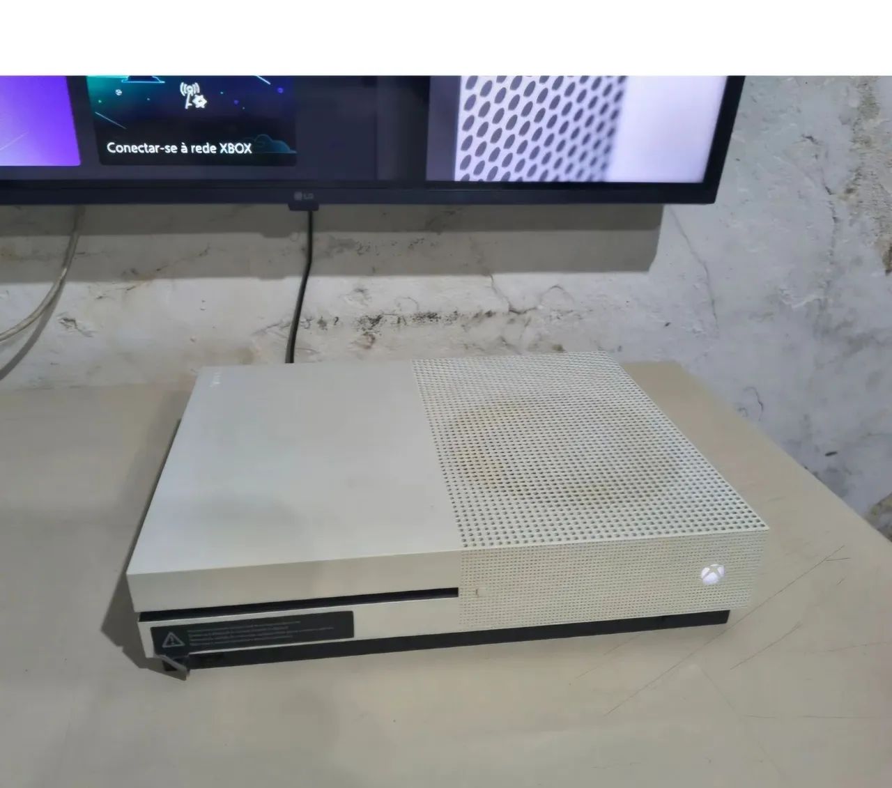 Xbox one S 1TB  2 controles - Foto 2