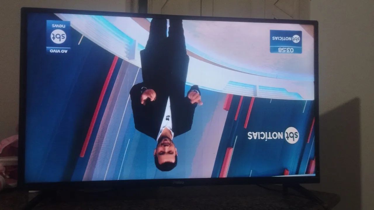 Tv  Philco 39 polegada smart com aplicativo Roku  - Foto 3