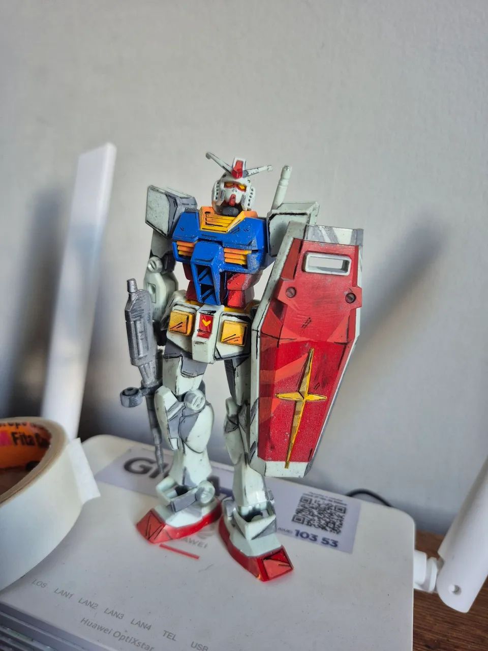 Gundam RX-78-2 pintado estilo cell shading - Foto 3