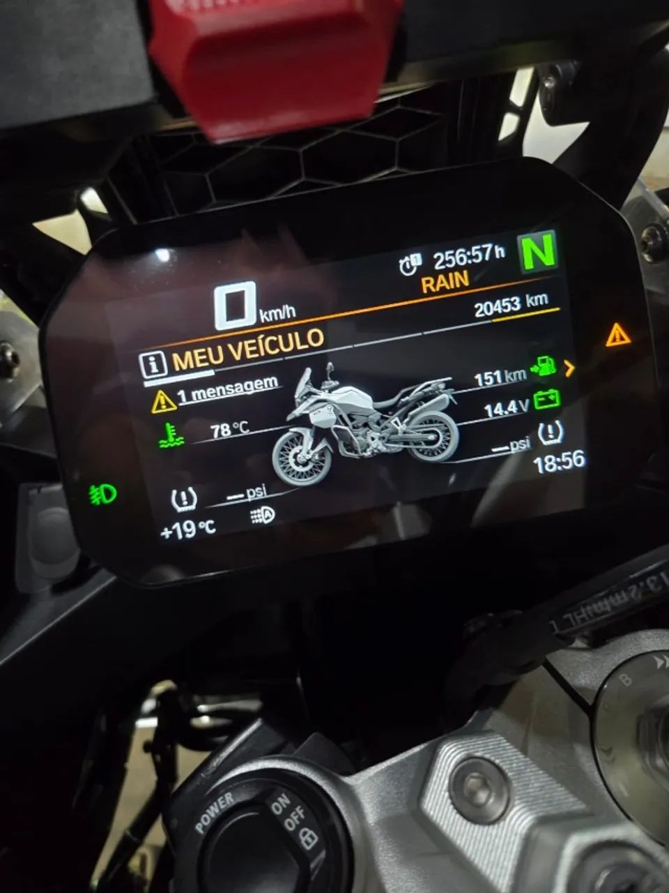 BMW 900 - Foto 2