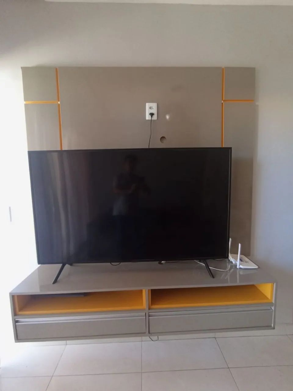 Painel para TV de até 55 polegadas