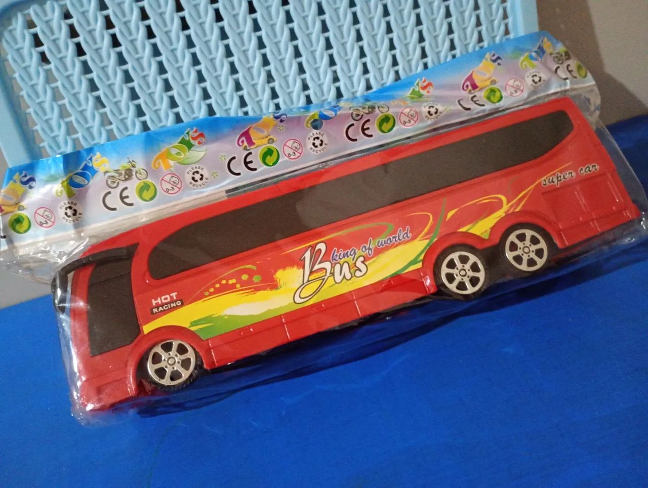 Ônibus de Brinquedo 