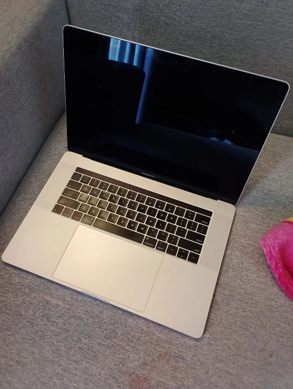 macbook pro 2019 15 pol processador intel i7 ram 16 gb 256 gb