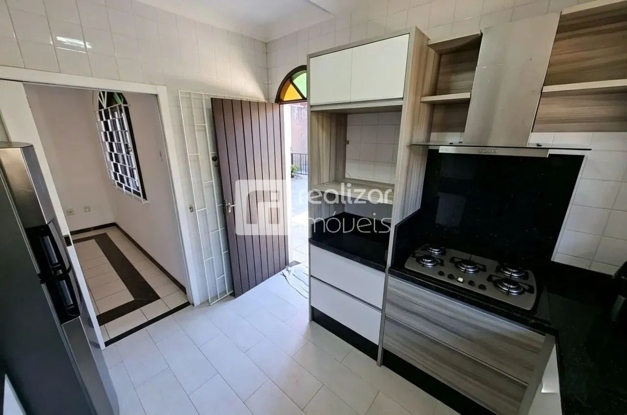 Casa 5 dormitórios bairro Capoeiras em Florianópolis - Foto 2