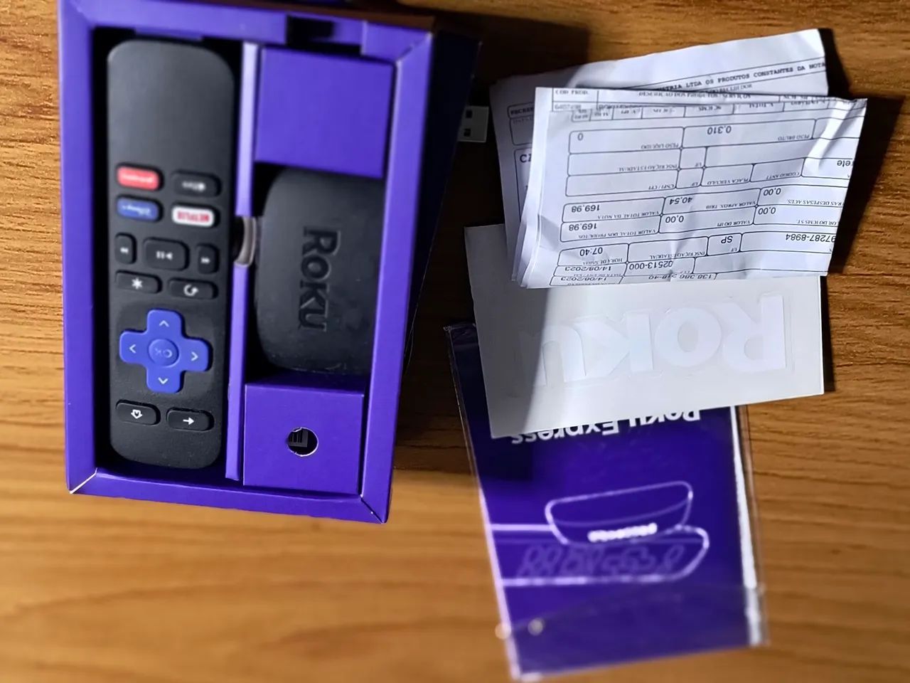Roku Express Streaming Player Full HD - com Controle Remoto e Cabo HDMI - Foto 4