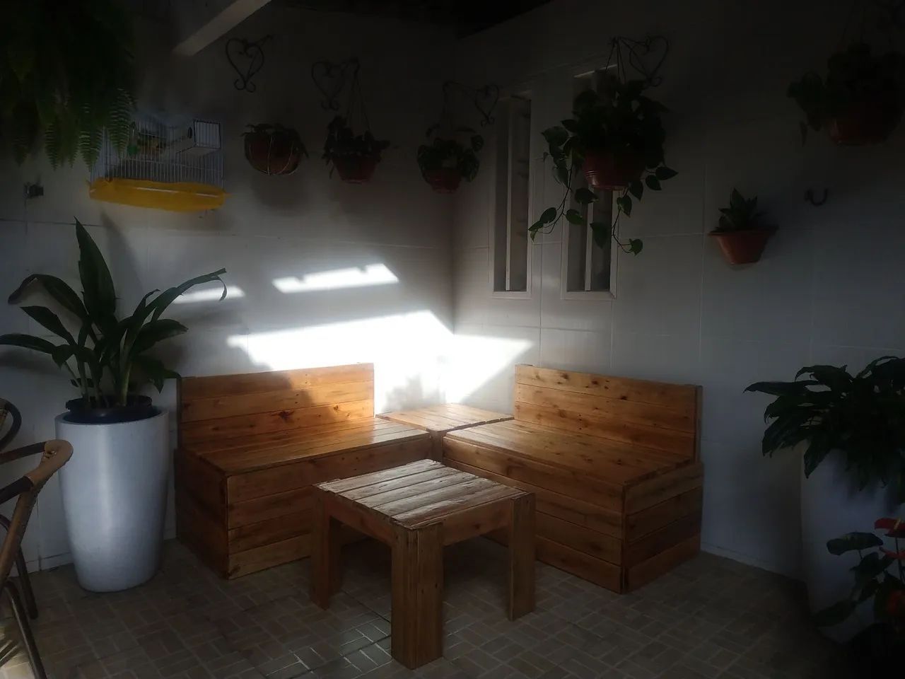 Móveis rusticos feitos de palete e pinus. - Foto 4