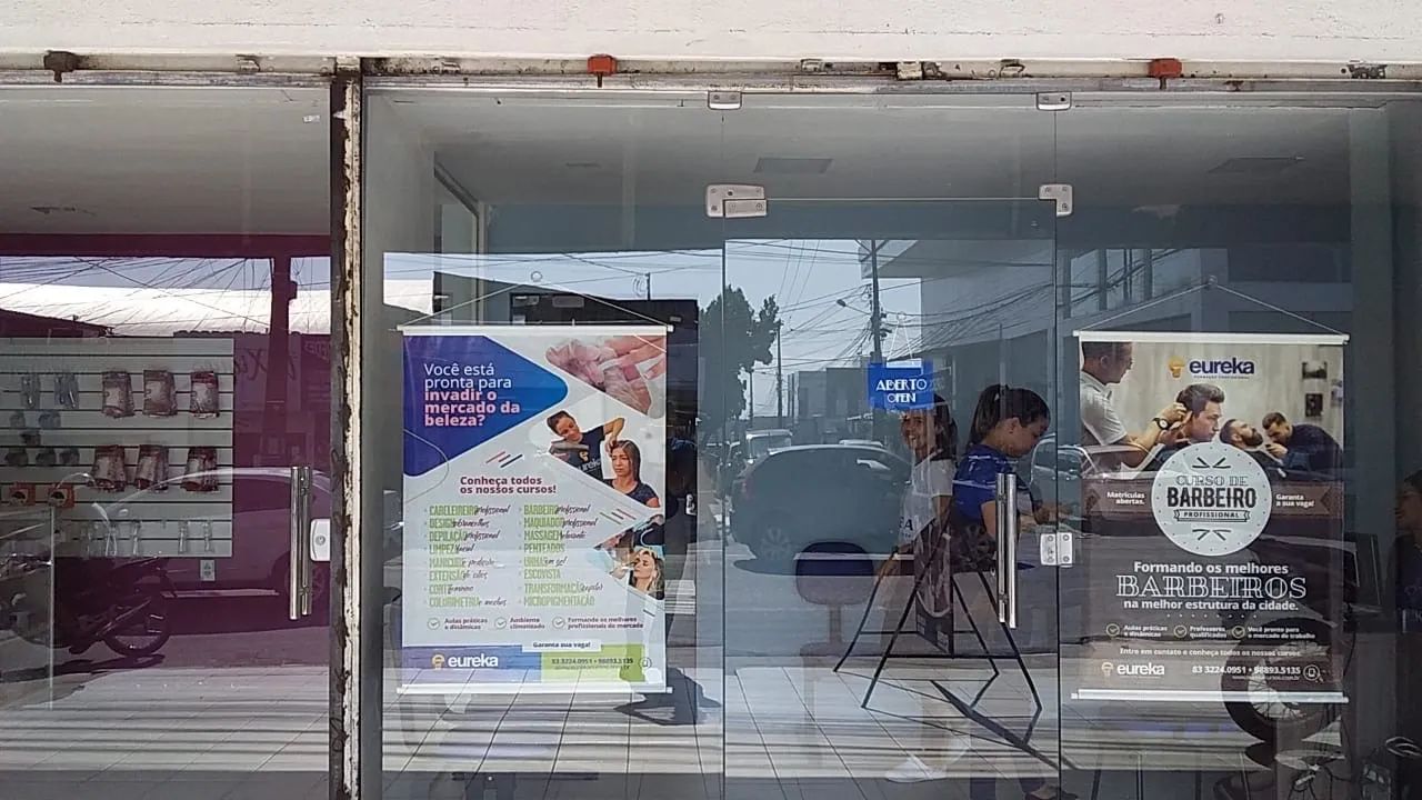 Vitrine e Portas de Vidro (Venda ou Troca) - Foto 4