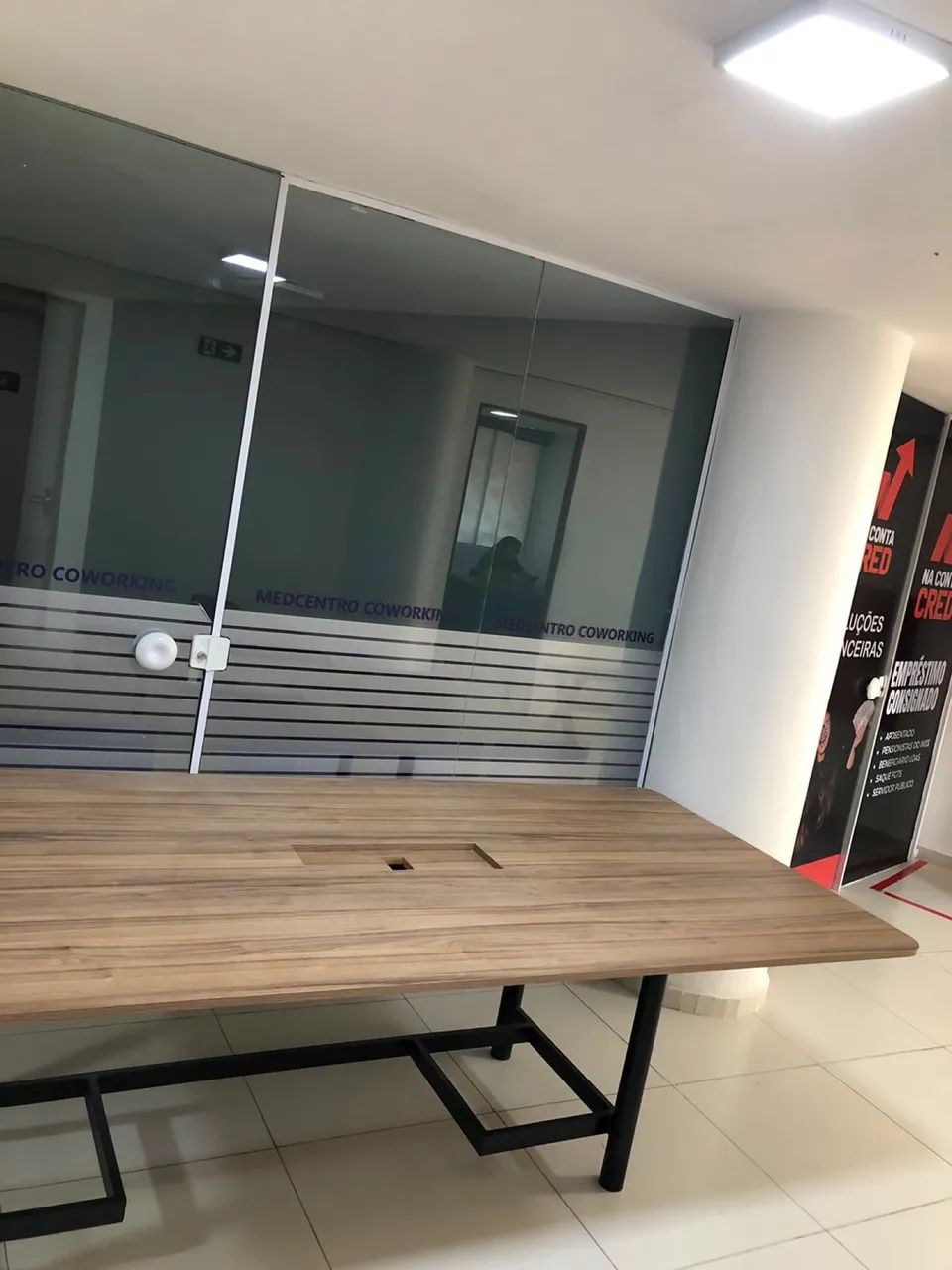 Mesa de Reunião  - Foto 4