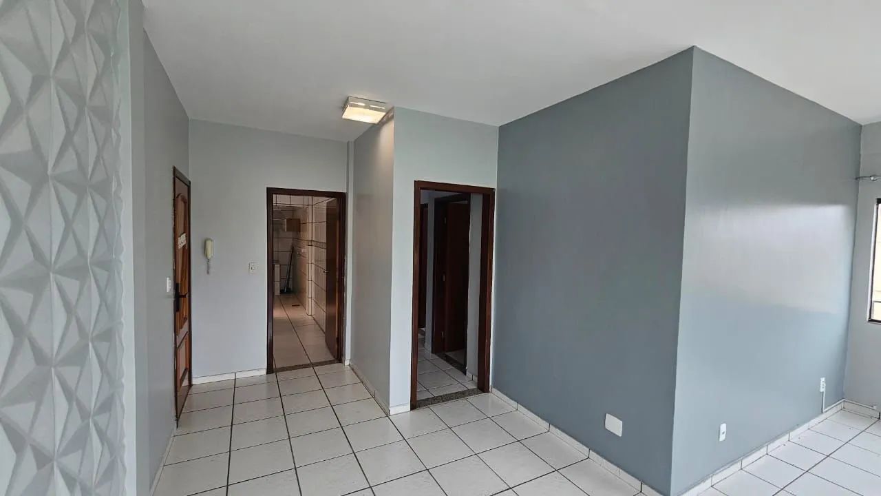 Apto três quartos no centro ao lado da jk - Foto 2