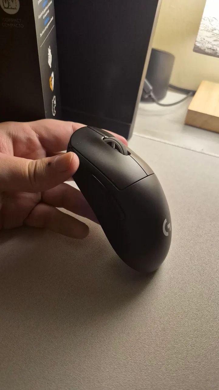 Mouse Gamer Logitech GPX superlight 2C  - Foto 2