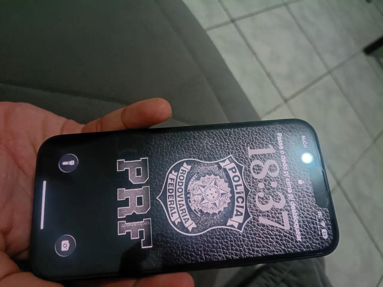 iPhone 16E 100% - Foto 2