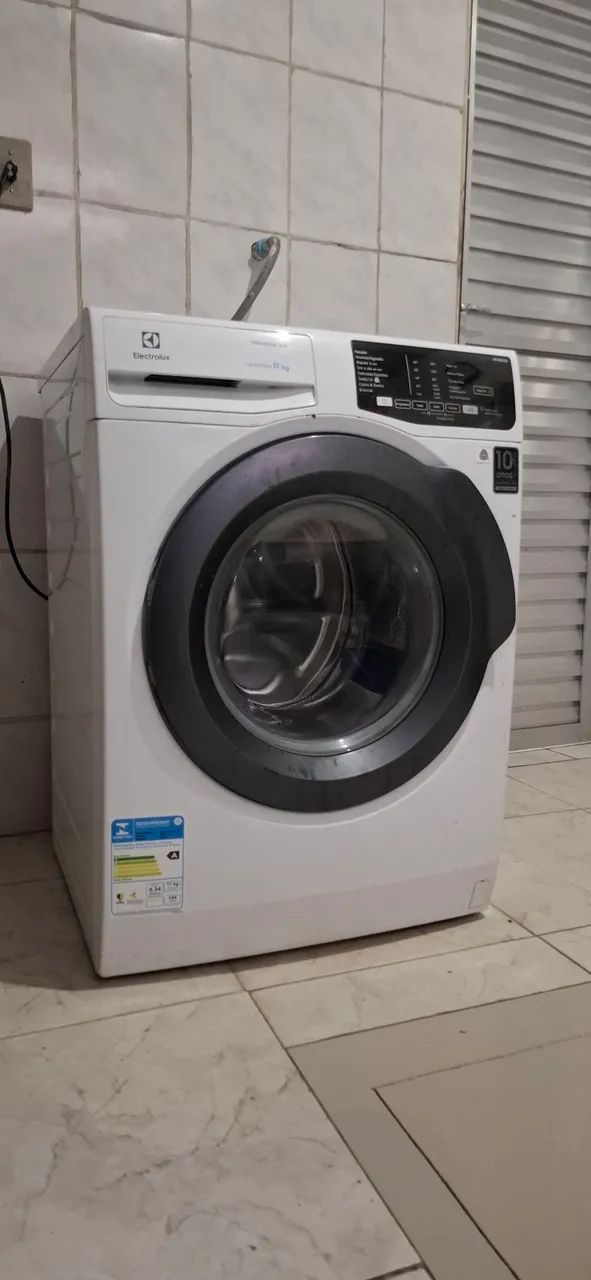 Lavadora de Roupas Electrolux 11kg - Foto 2