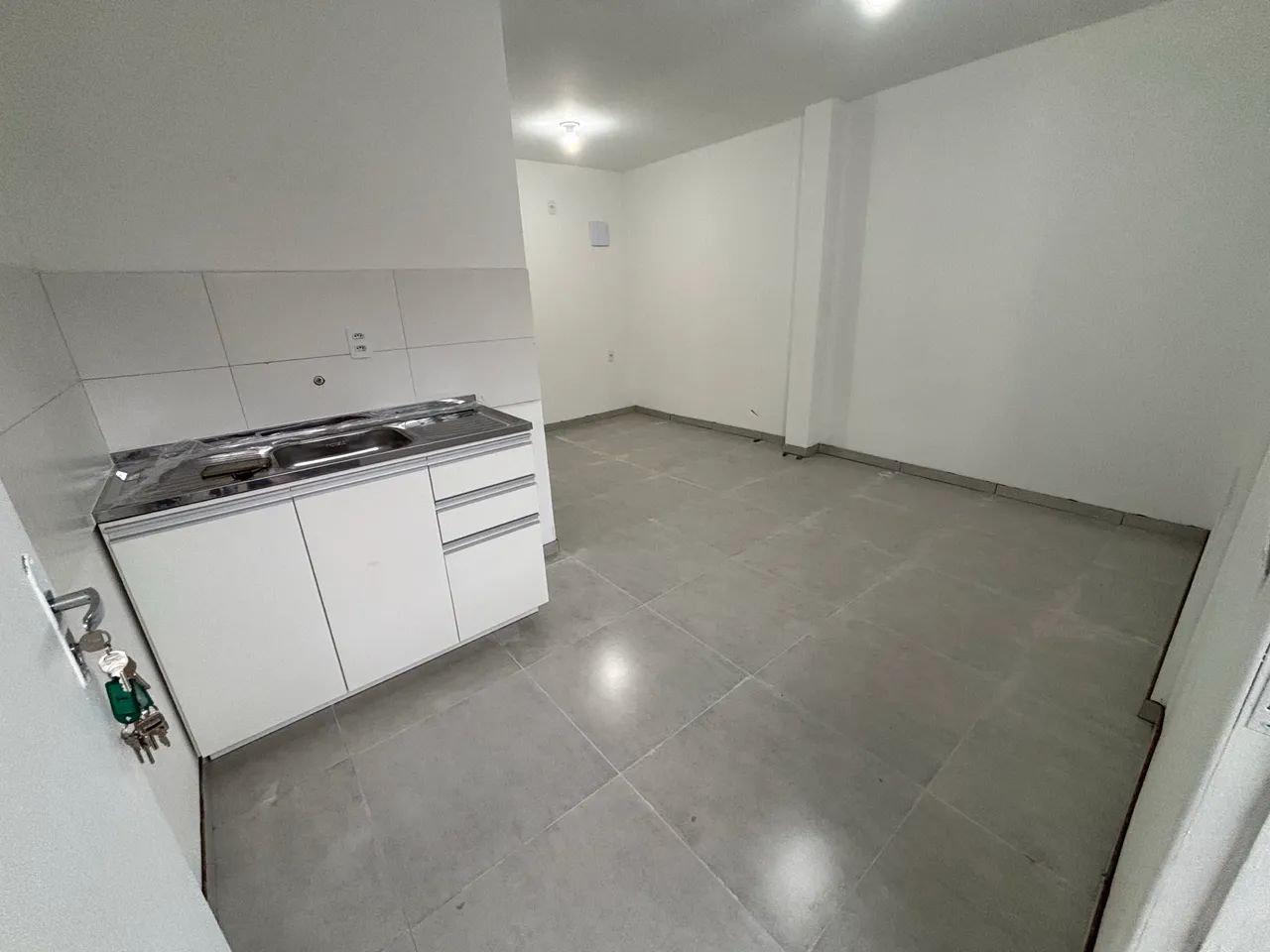 kitnet - Bairro Estreito boa localização 