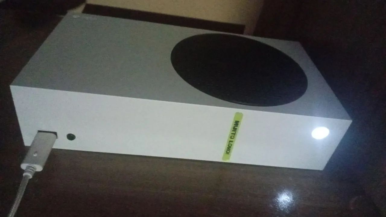 Vende se Este Xbox Seie S Funcionando perfeitamente 