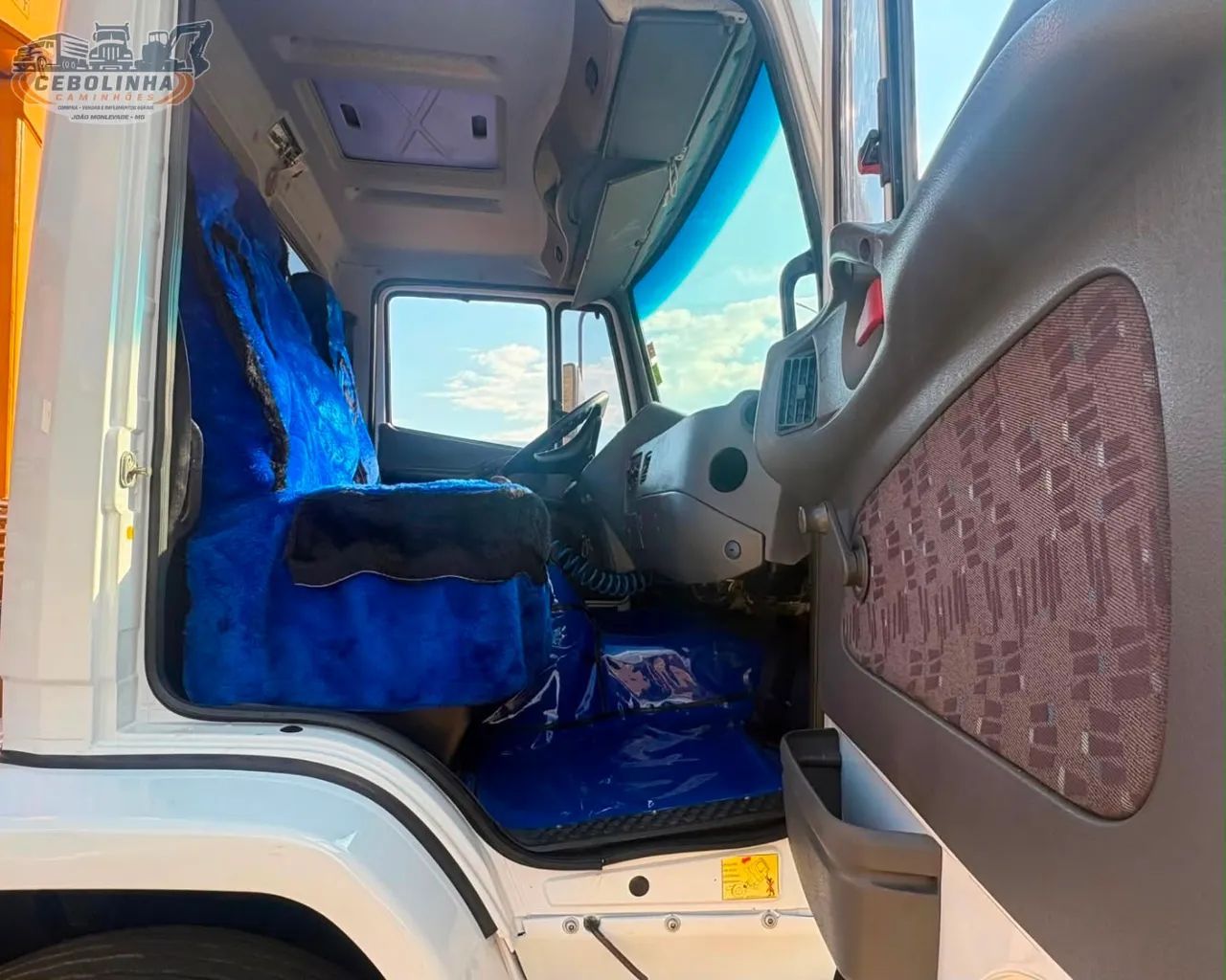 1728 com Munck de 12 toneladas - Foto 3