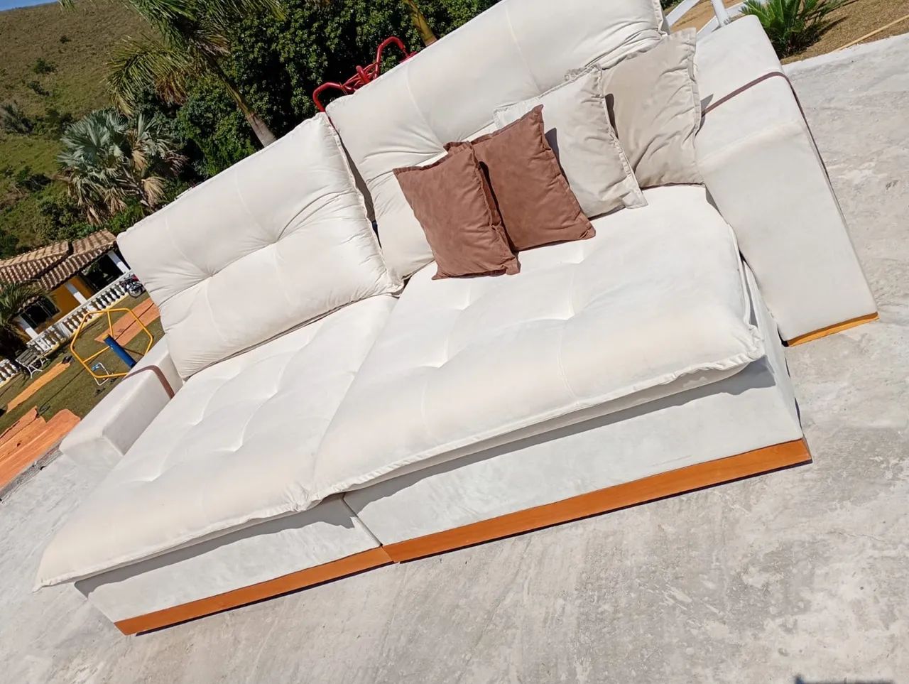 Sofa de luxo 2,90 bege claro lindo !! - Foto 3