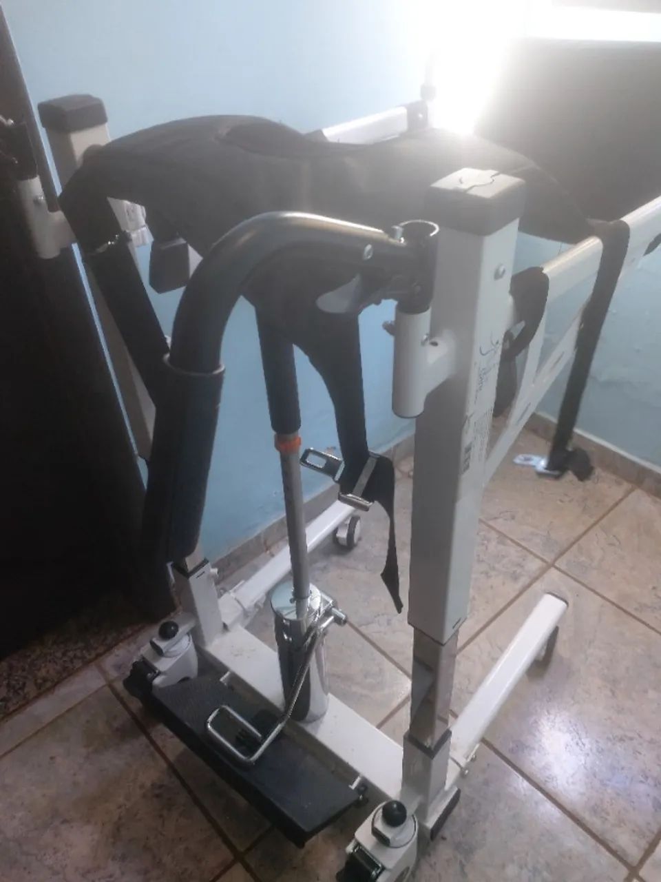 Cadeira de transferência para acamado 