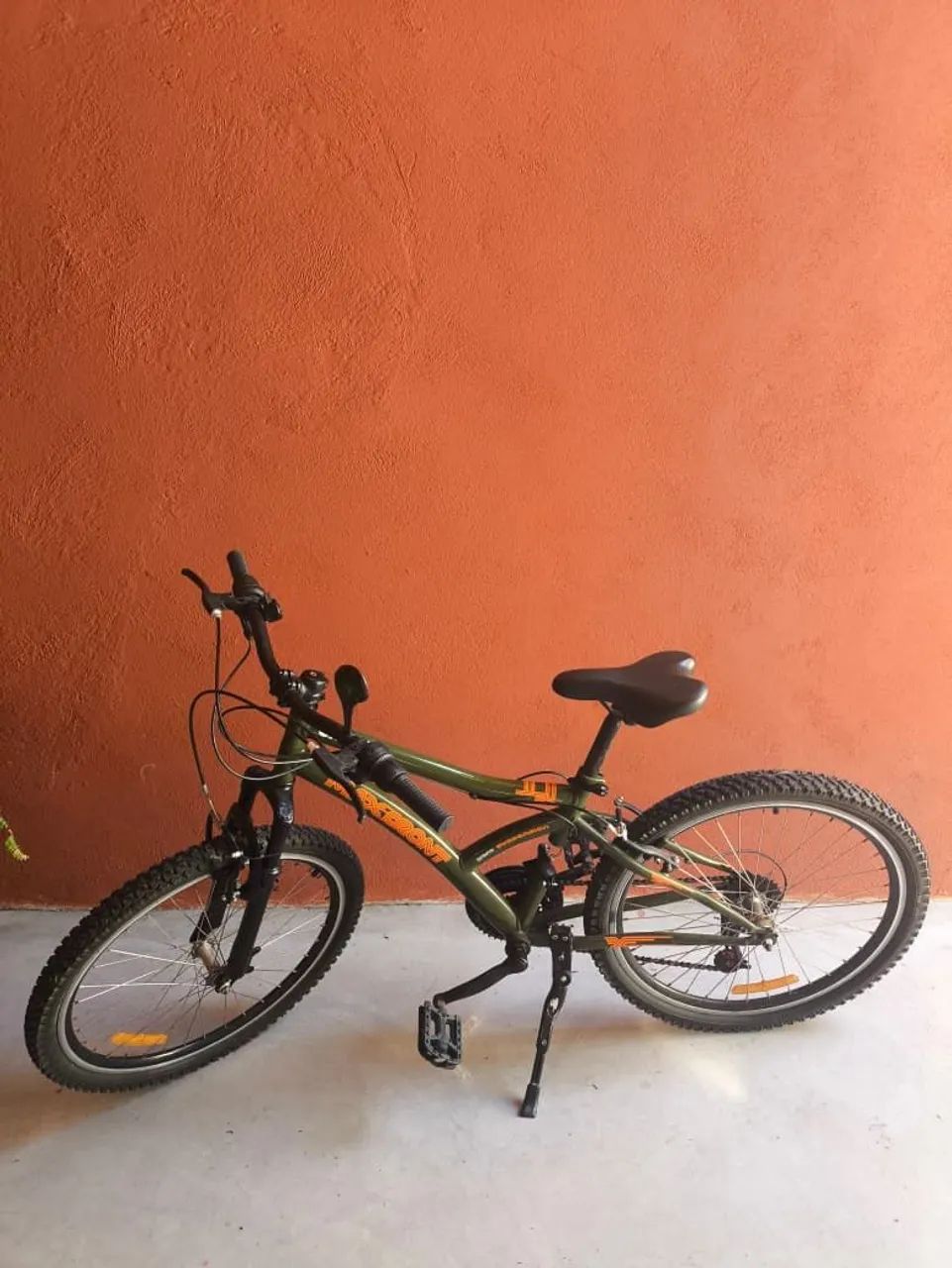 Bicicleta aro 24 semi nova