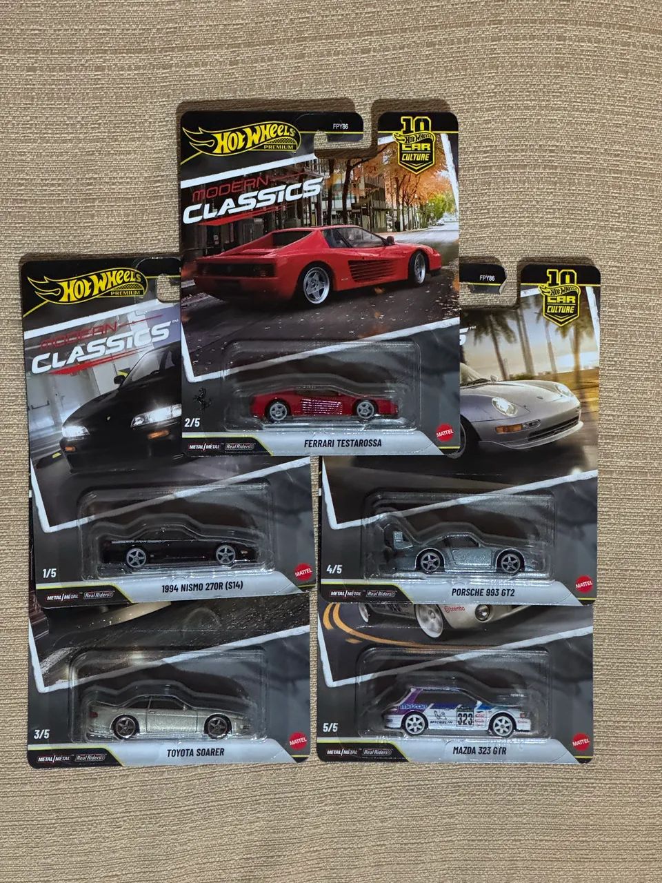 ホットウィール　Modern Classics セット　フェラーリ　テスタロッサ Hot Wheels Modern Classics Ferrari Testarossa Set Completo