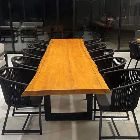 Mesa de madeira maciça  - Foto 4
