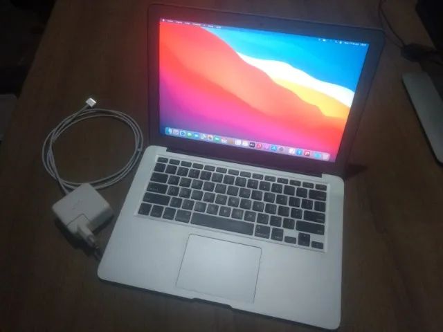 Macbook Air - Apple core i5 4gb - Foto 3