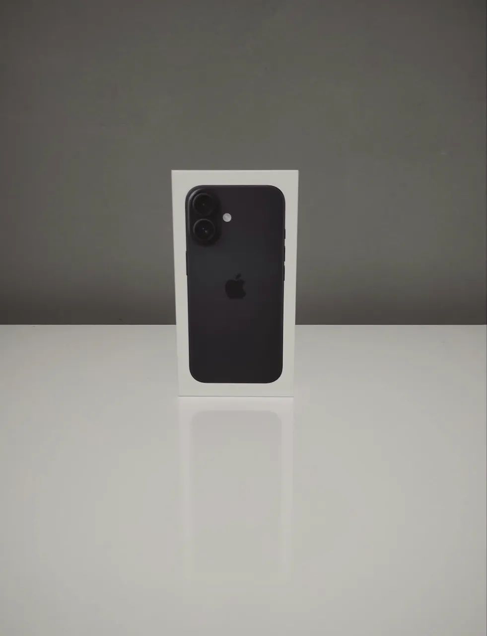 iPhone 16 normal preto - (128 GB) - Foto 4